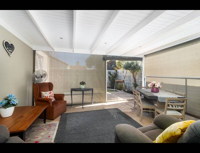 3 BEDROOM FREESTANDING TO LET IN SUNNINGDALE